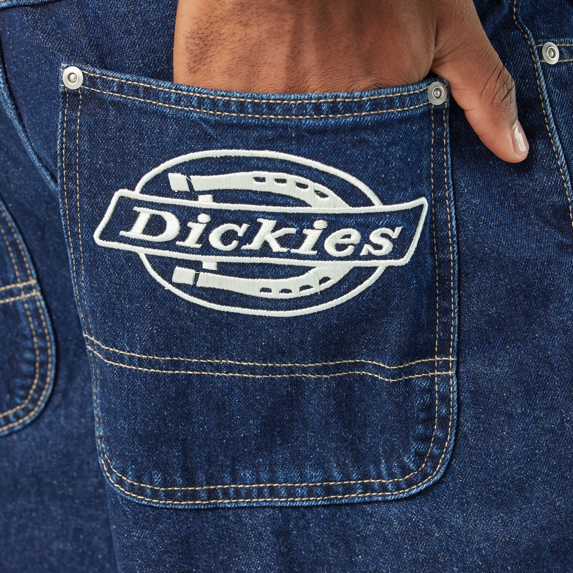 Hilham Loose Fit Jeans - Image 6