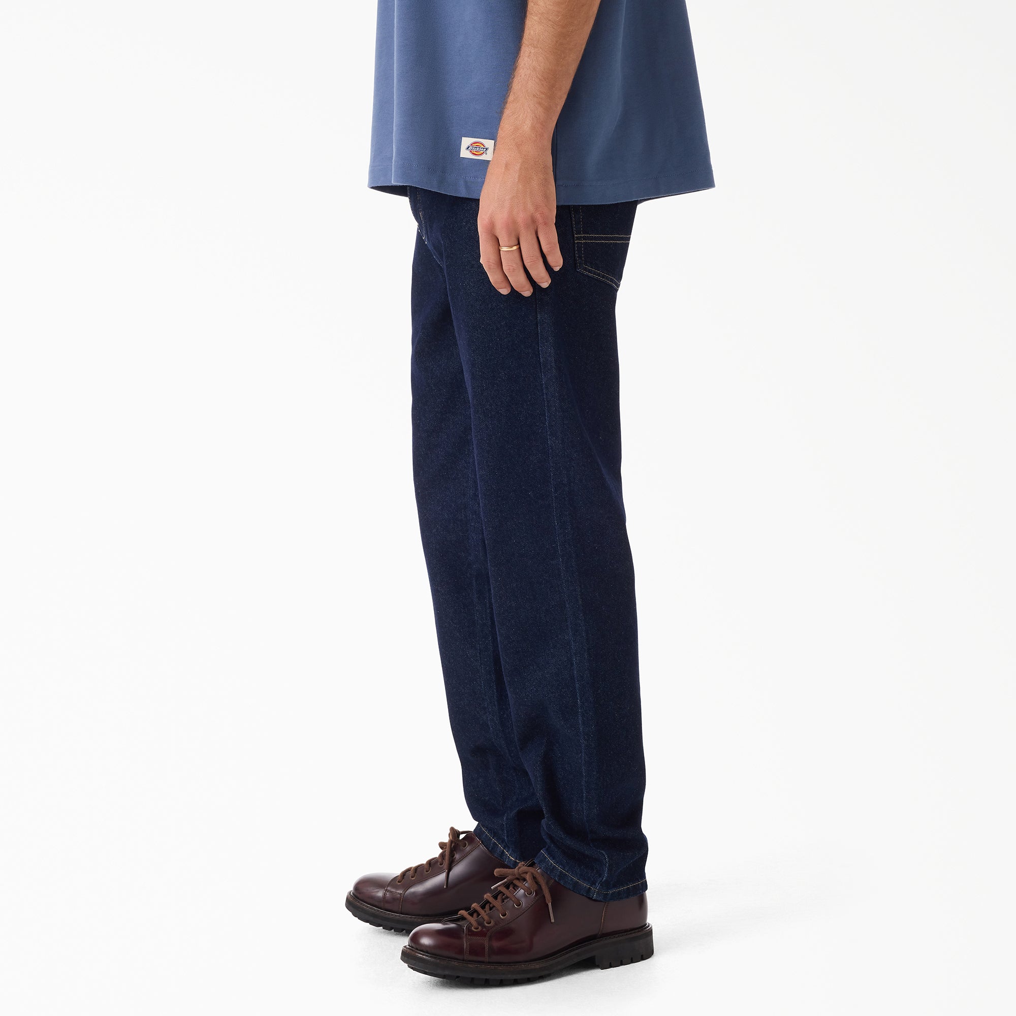 982 Slim Tapered Jeans - Image 3