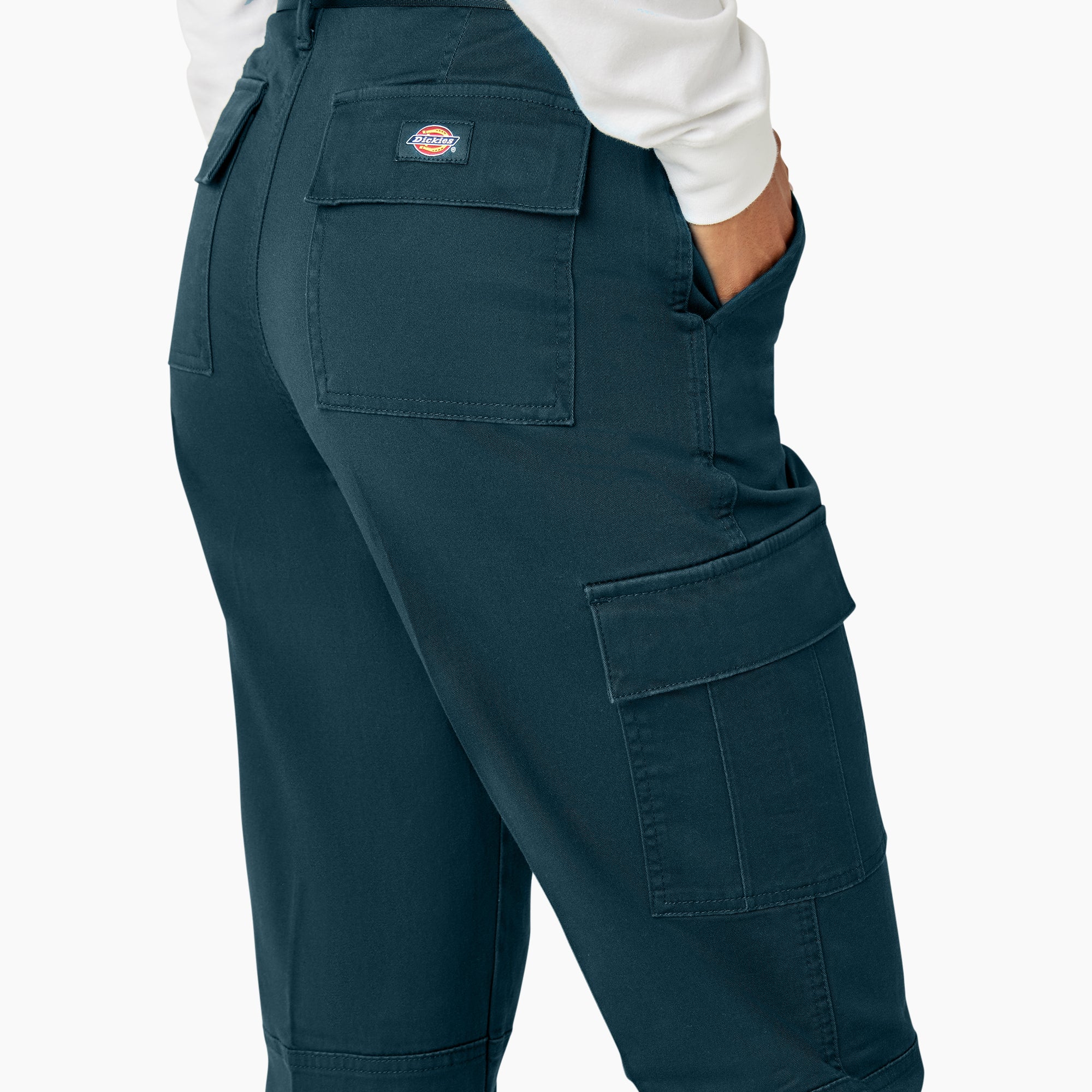 Women's Relaxed Fit Cropped Cargo Pants - Image 9