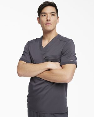 Men's Balance Tuckable V-Neck Scrub Top